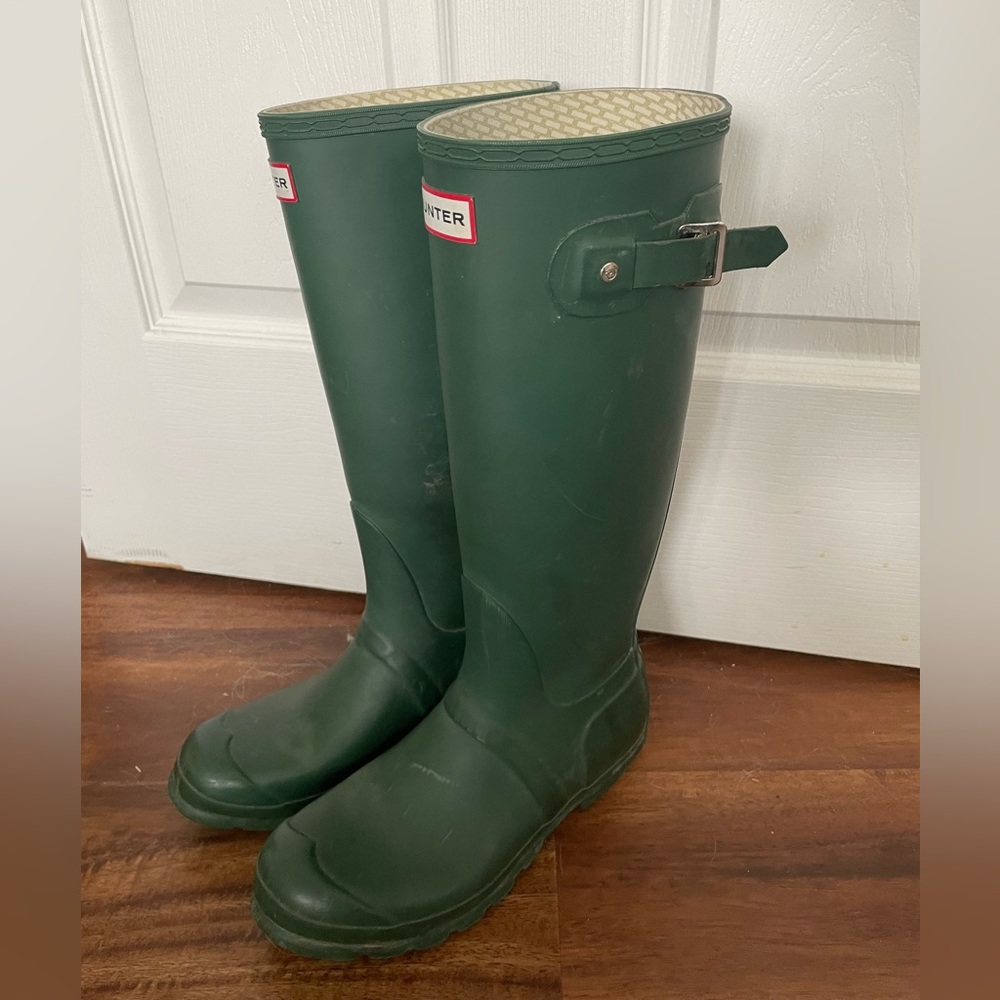 Hunter Original Tall Matte Green Rainboots - Picture 7 of 11